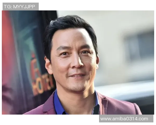 吴彦祖与足球明星的精彩瞬间照片分享，见证运动与魅力的完美结合