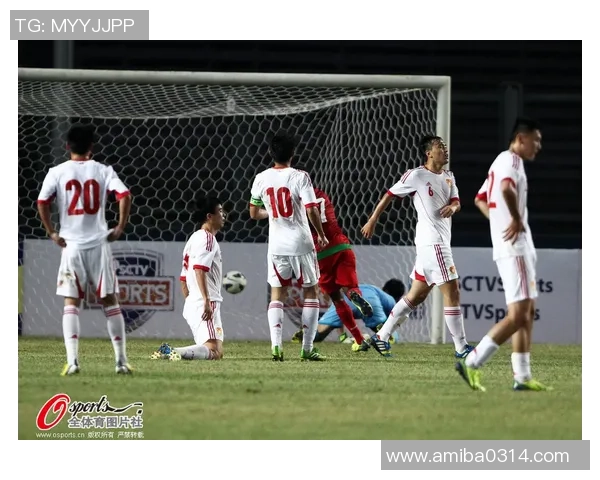 足球明星翻身绝技视频揭秘如何在比赛中逆转局势的精彩瞬间与技巧分析 足球明星翻身绝技视频揭秘如何在比赛中逆转局势的精彩瞬间与技巧分析